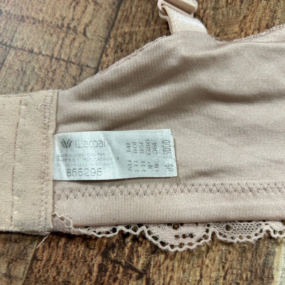 Wacoal 855295 Lace Underwire Bra Nude Beige Full Coverage 36DDD